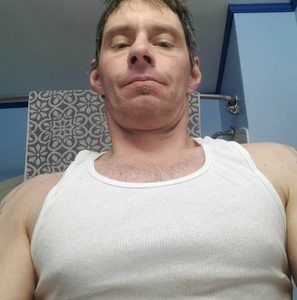 Meet your Posher, Darren farnsworth